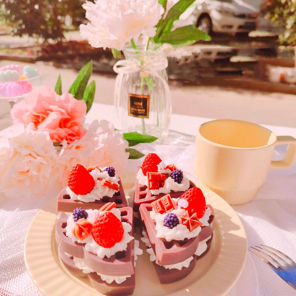 Waffle Cake Shaped Decorative Chocolate Scented Candle