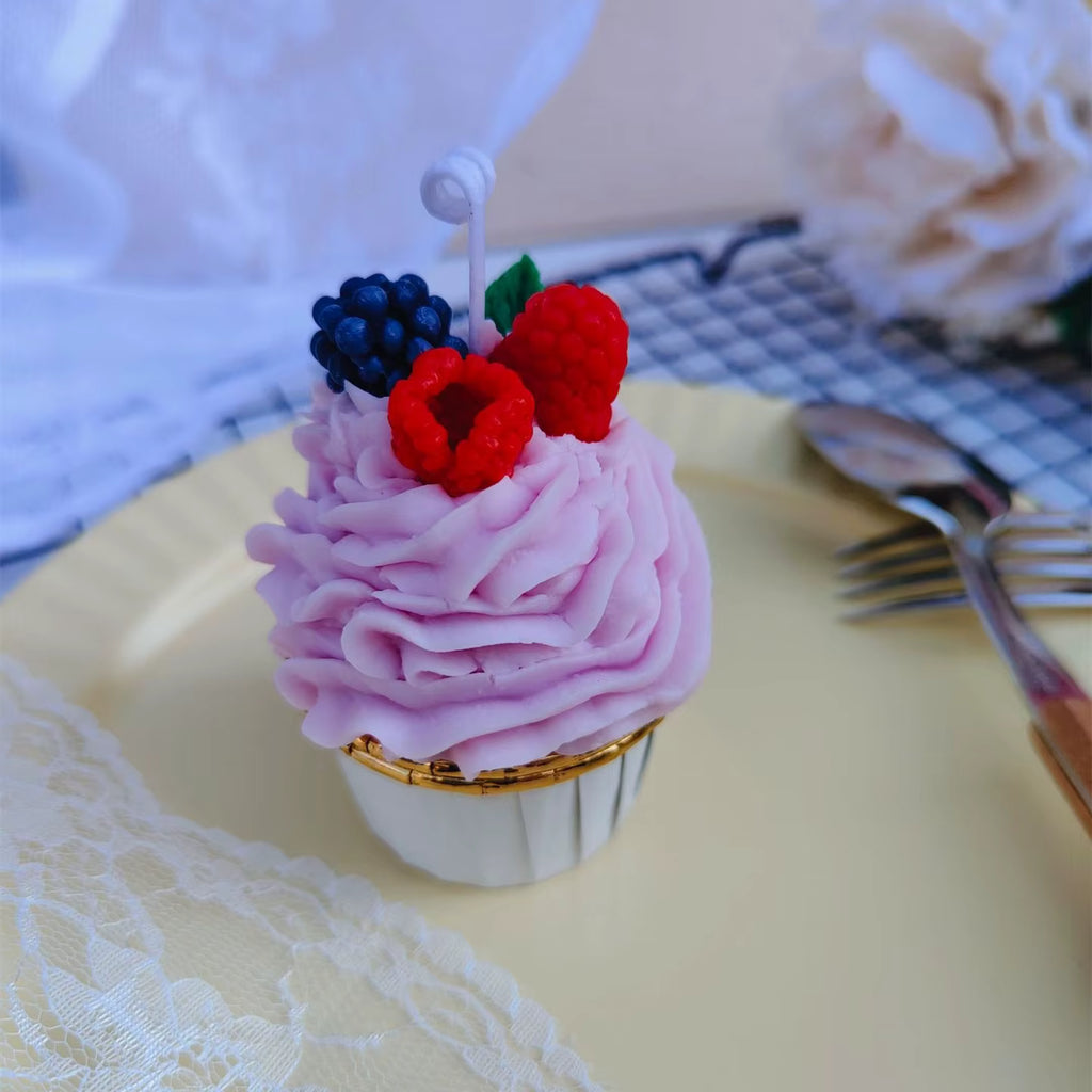 Handmade Cupcake Candle – Scented Soy Wax Dessert Gift