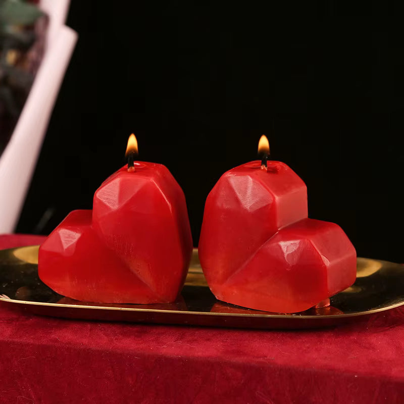 Heart-Shaped Aromatherapy Soy Wax Candles – Romantic Gift for Valentine's Day.