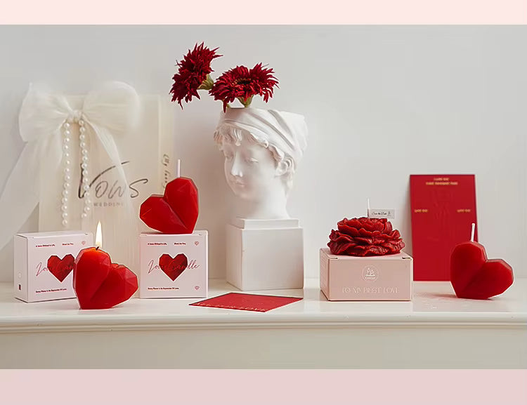 Heart-Shaped Aromatherapy Soy Wax Candles – Romantic Gift for Valentine's Day.