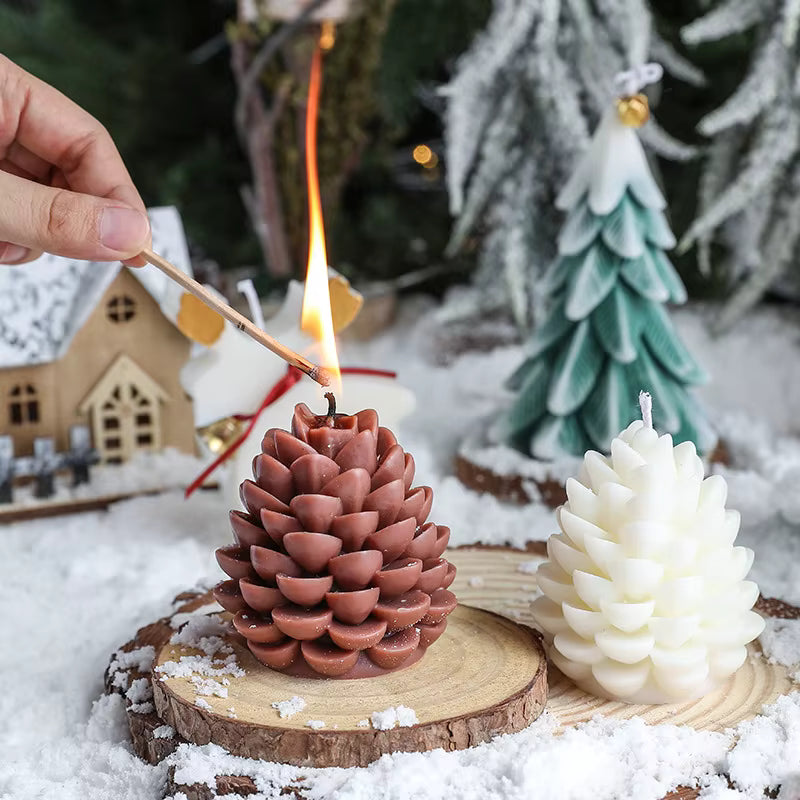 Handmade Pinecone Scented Candle – Christmas & Home Décor