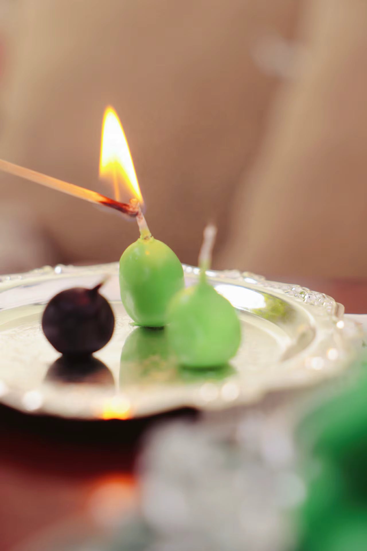 Handmade Grape Scented Soy Wax Candle – Novelty Decorative Gift
