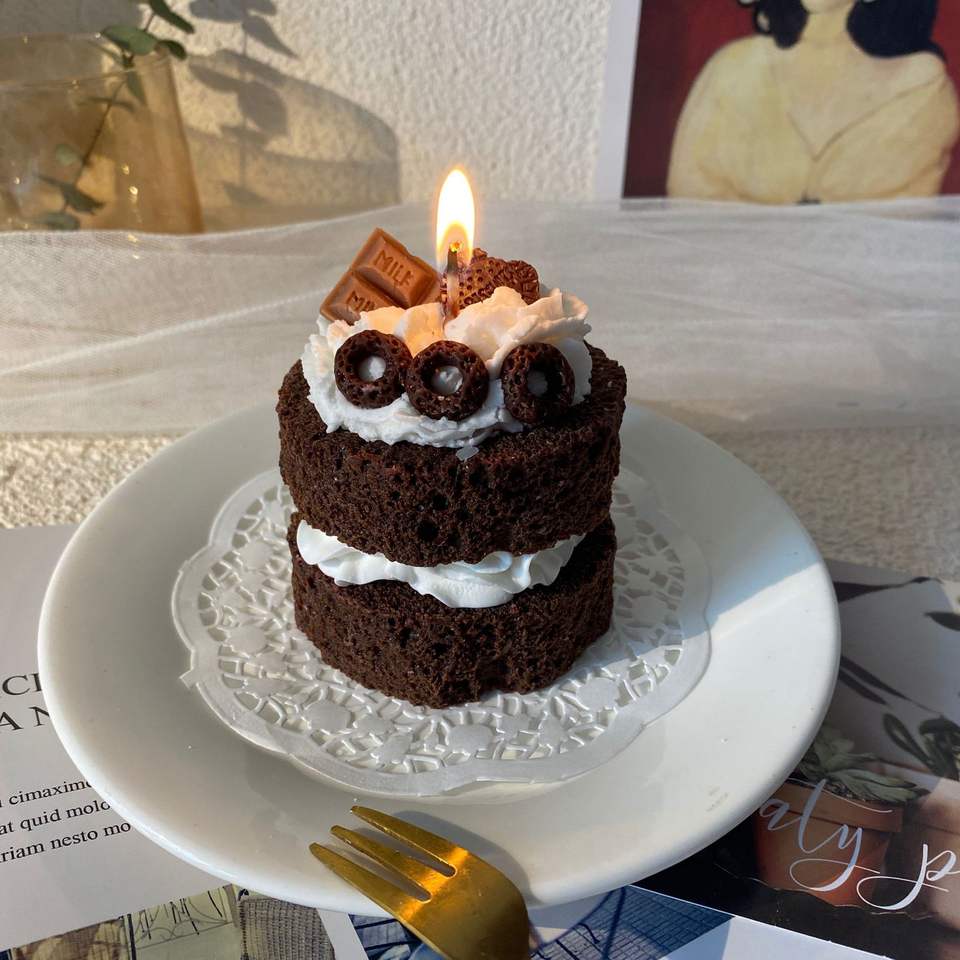 Chocolate  Cake  Scented  Candle  Mini Velvet  Blackforest  Cake