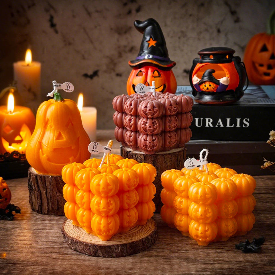Halloween  Scented  Pumpkin  Skull  Candle